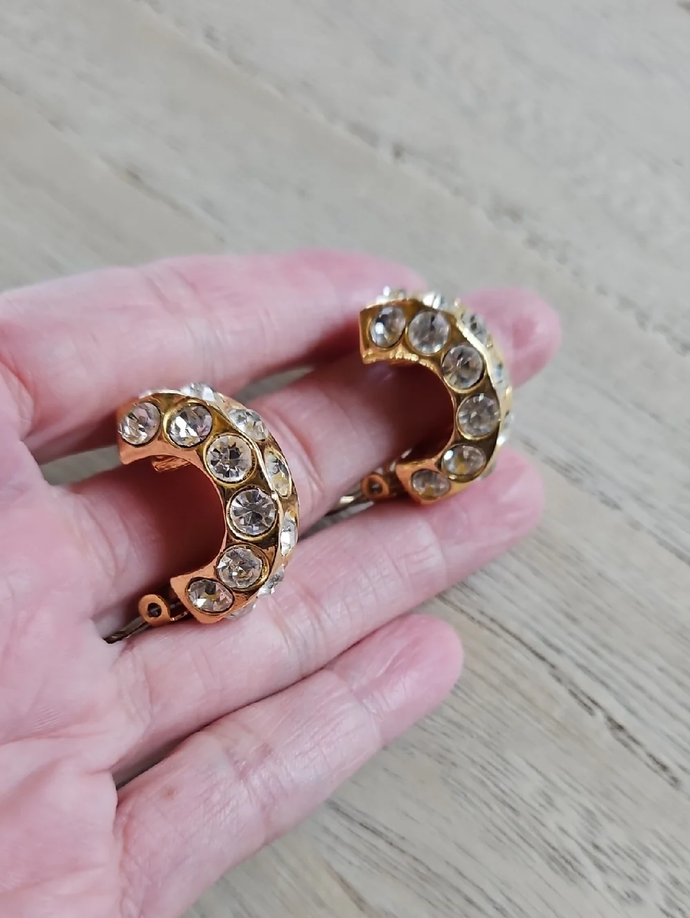 Clear rhinestone half hoop gold tone clip on earrings Prom Wedding - Picture 3 of 7